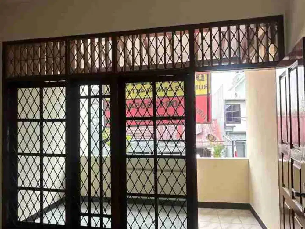 Dikontrakan RUMAH 2 lantai Siap Huni di Galaxy Kota Bekasi