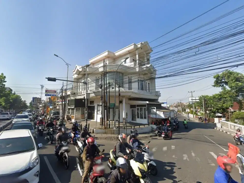 Dijual Rumah Bonus Tempat Usaha