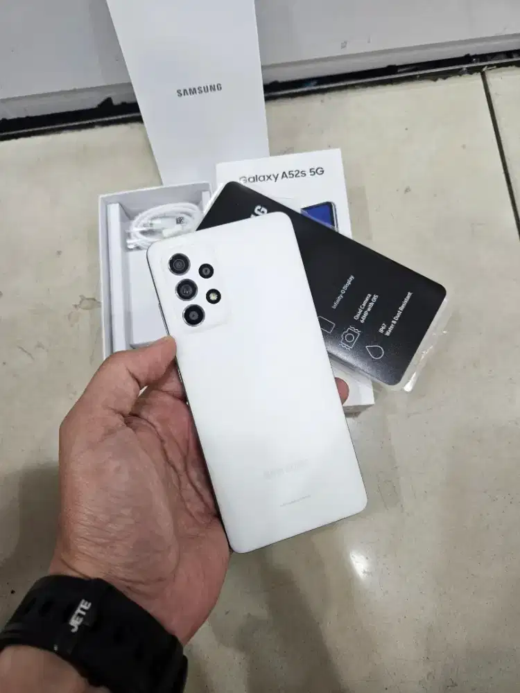 Samsung a52s 5g 8/256 resmi Indonesia kondisi mulus