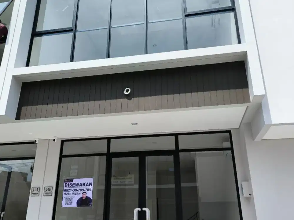 Disewakan ruko 2 lantai sorento, Gading Serpong.