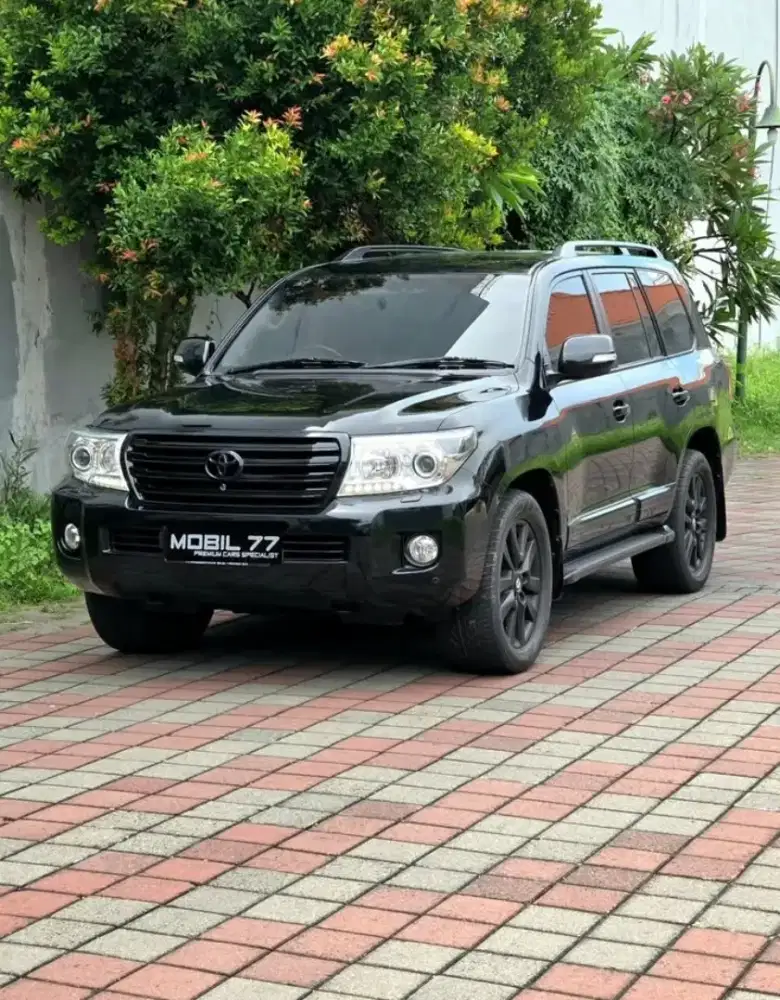 Toyota Land Cruiser VXR 200 Uk odo36rb Tahun 2013