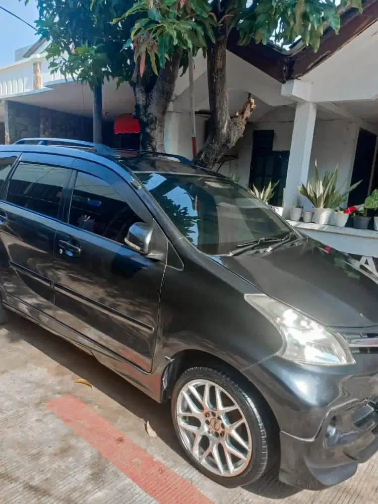 Daihatsu Xenia 2012 Bensin