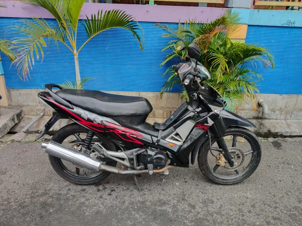 Honda Supra x 125cc thn 2008 mesin halus pajak hidup siap pakai