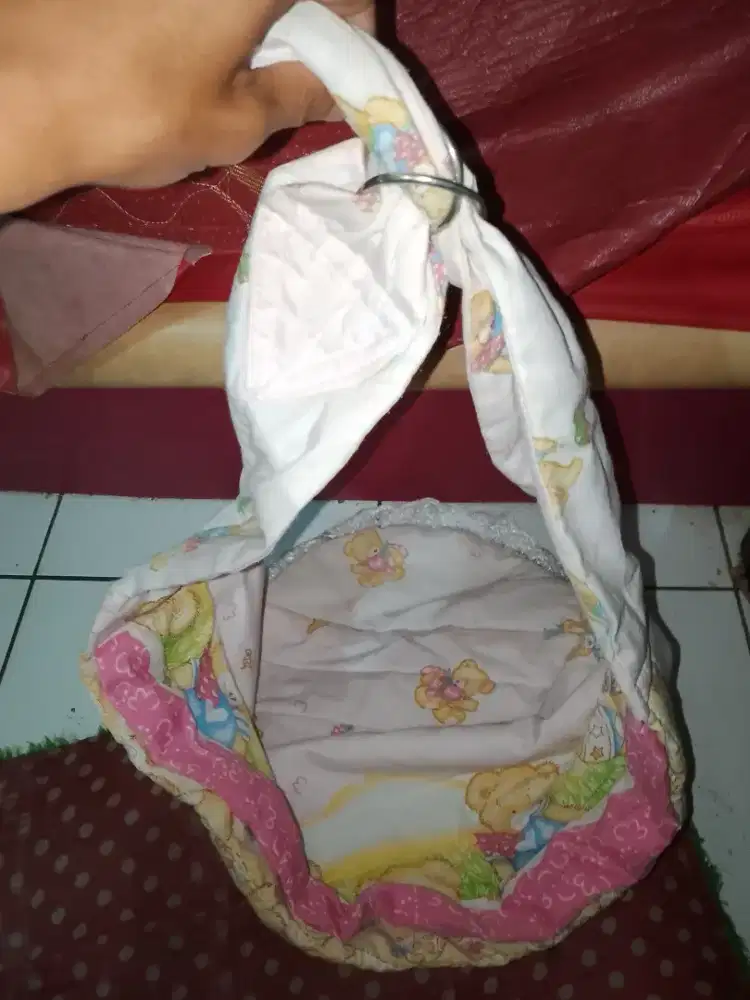 Jual BTH Jual Murah 3 Pcs Gendongan Bayi Kondisi Msh Bgs Gak Rsk