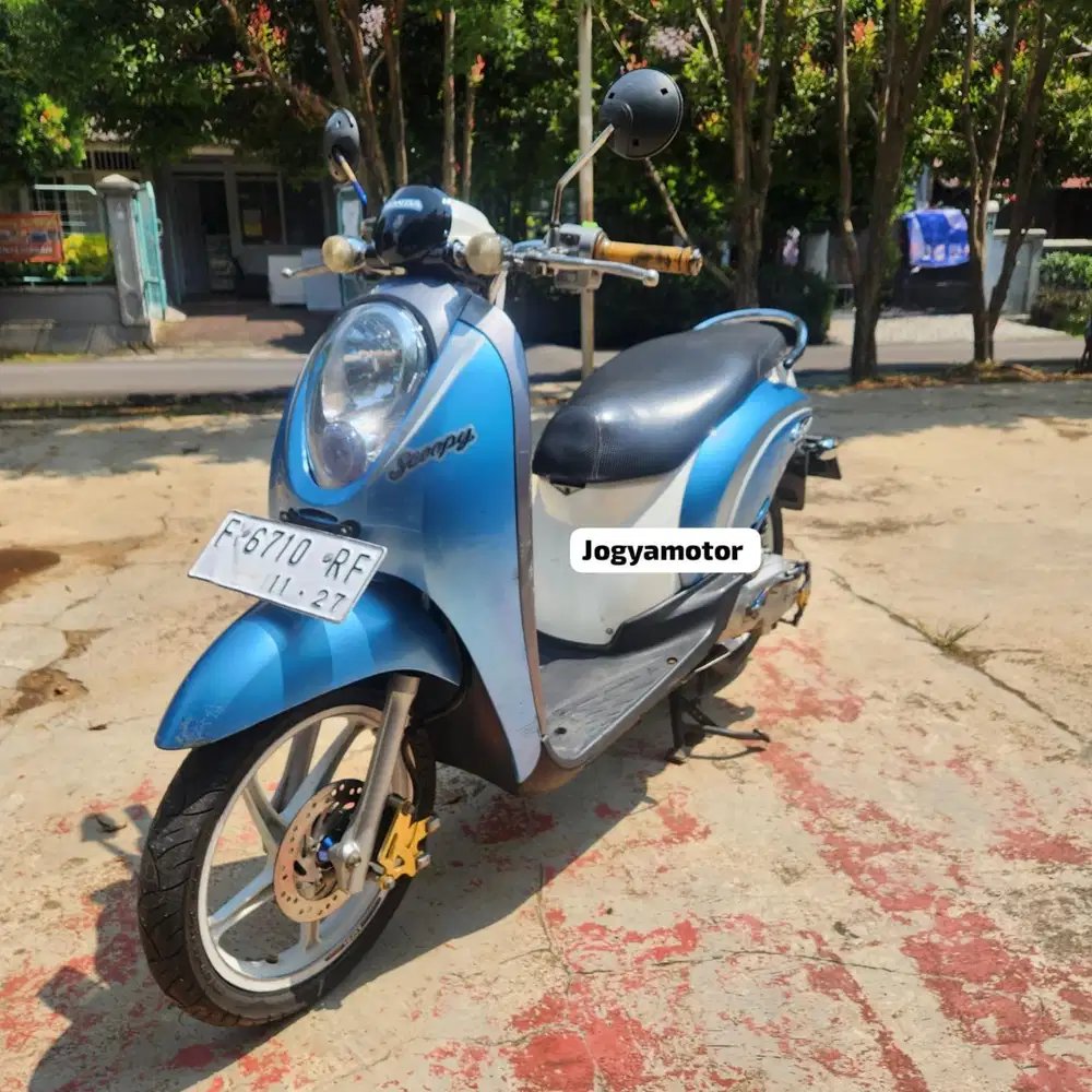 1 - honda scoopy karbu th 2012 BERKUALITAS