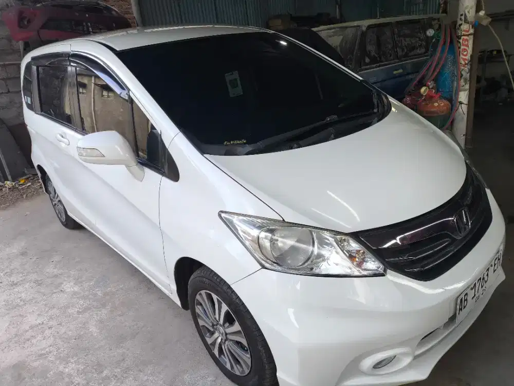 Honda Freed 2014 E PSD km rendah 97rb saja
