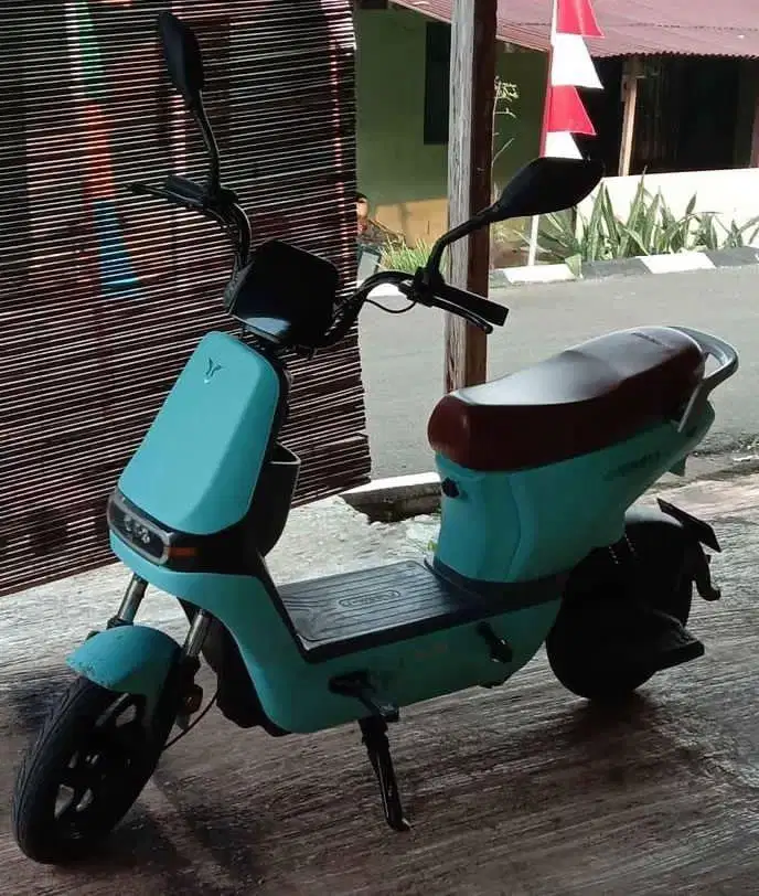 Uwinfly d8d like new