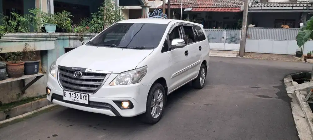 INNOVA AT  2015 milik sendiri