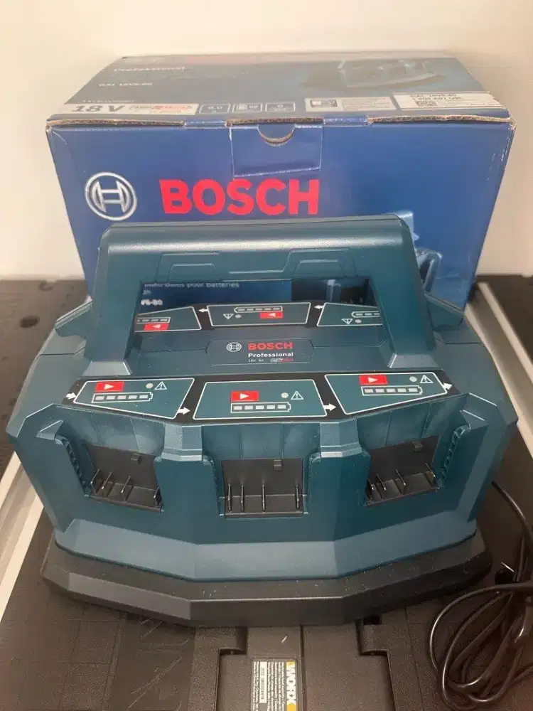 Bosch Professional 18V System GAL18V6-8 multi-charger baterai battery
