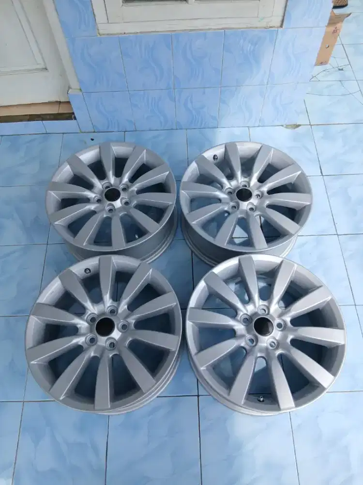 Oem mitsubisi ring 18 pcd 5x114