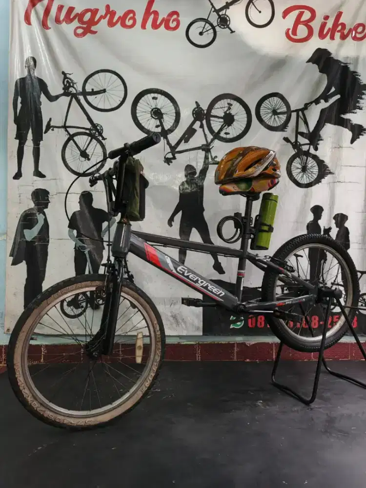 Sepeda BMX : EVERGREEN