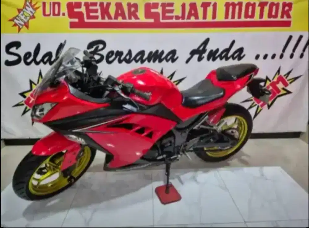 K ninja 250R super red