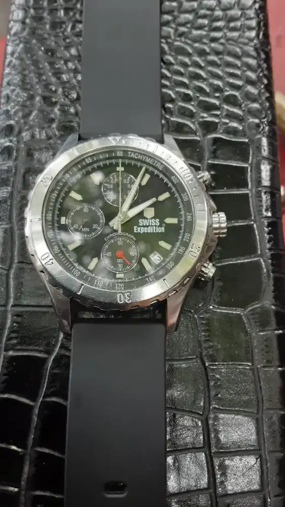swiss expedition chrono