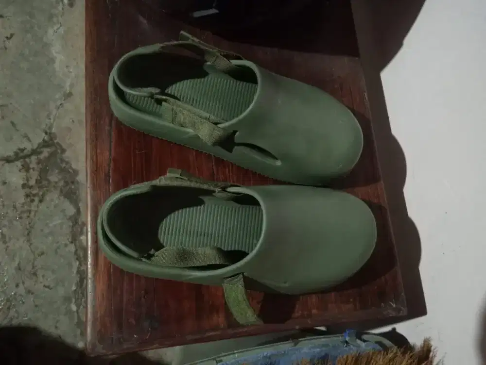 Sandal Nike Calm original like new