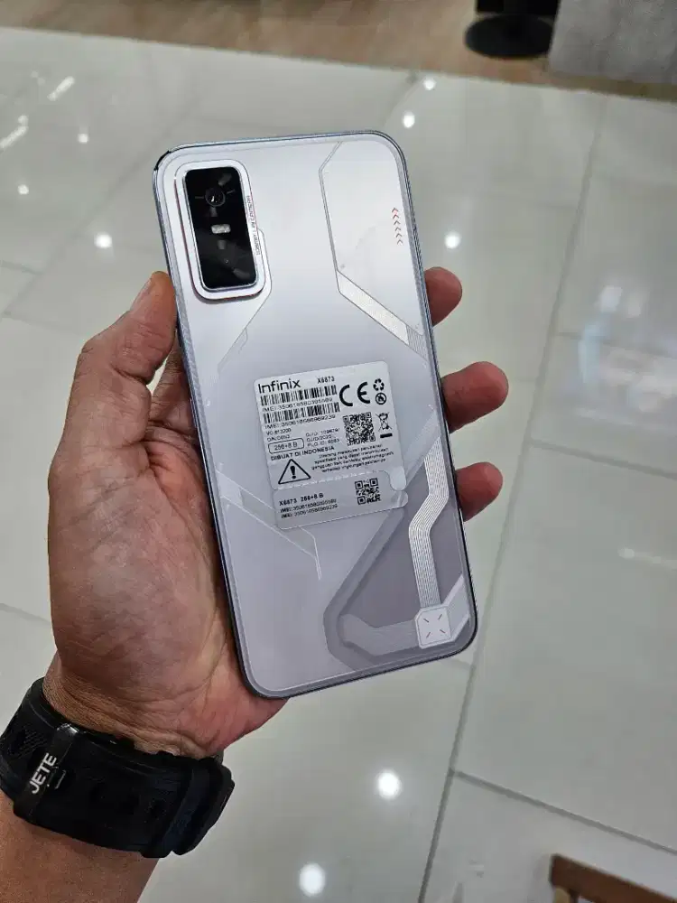 Infinix gt 30 pro 8/256 resmi Indonesia kondisi mulus 97%