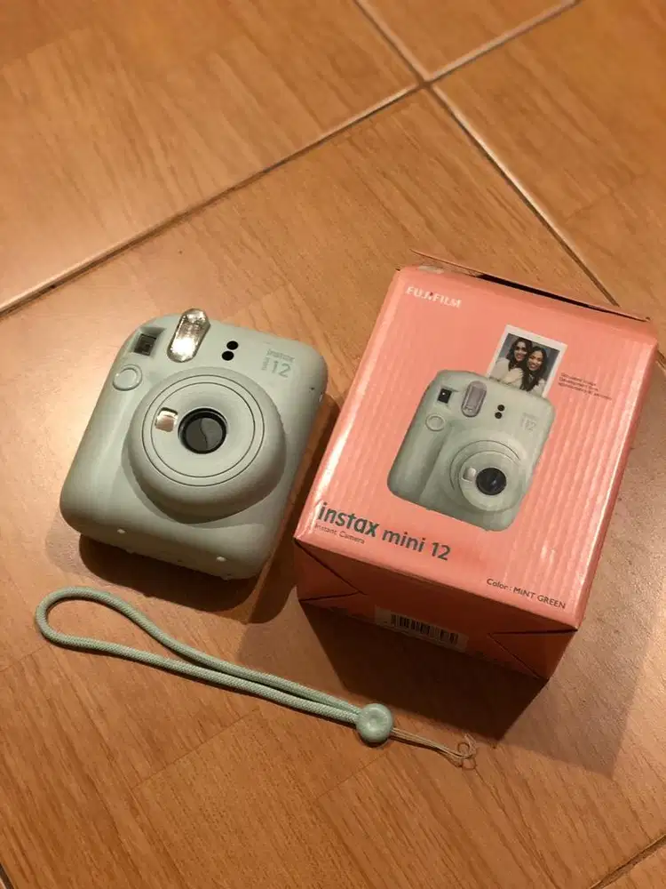 Fujifilm Instax Mini 12 - mint green