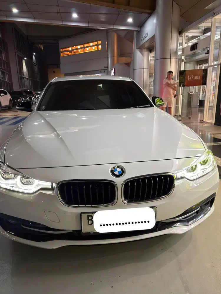 BMW 320i Good Condition