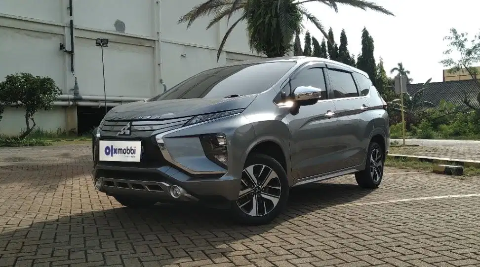 TDP 9,JT Mitsubishi Xpander 1.5 Ultimate Bensin-AT Abu-Abu 2018