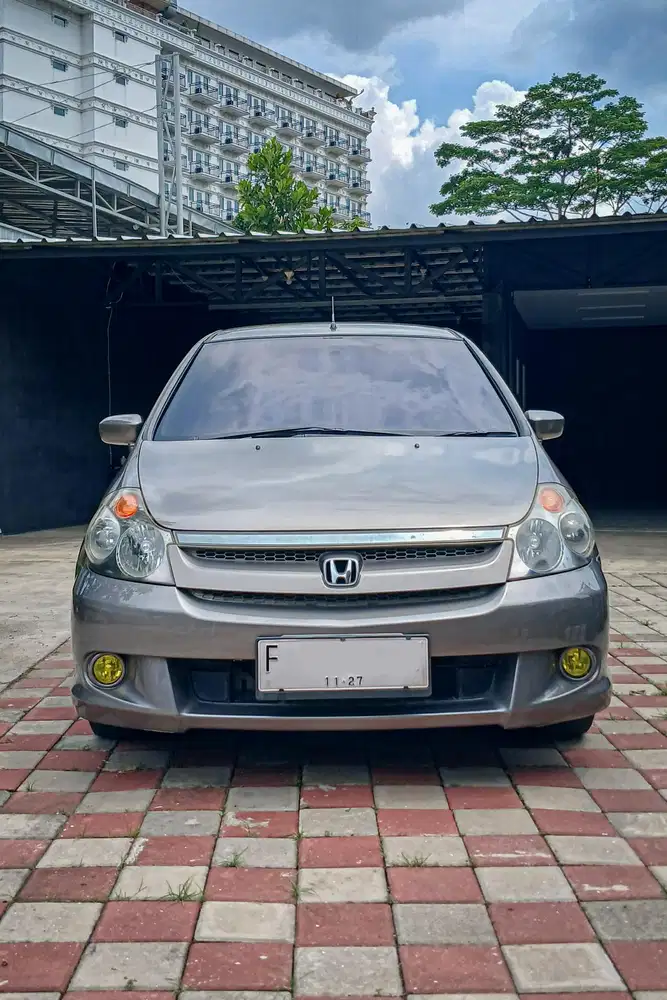Honda Stream 2006 Bensin