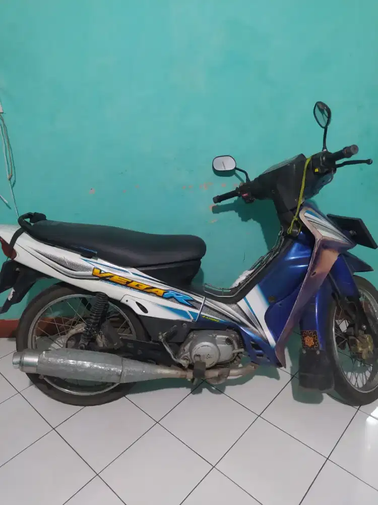 jual cepat motor vegaR 2004