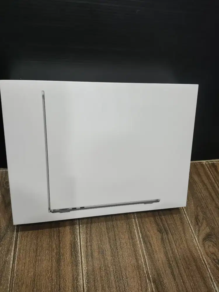 Apple MacBook Air M3 13 inch 16GB 256GB New iBox Resmi Murah