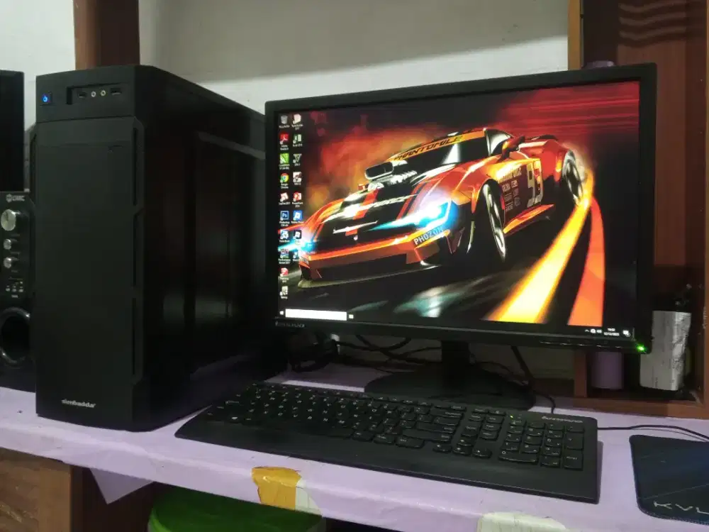 Pc gaming roblox / intel i5 + ram 12gb + vga 2gb + monitor 22inch