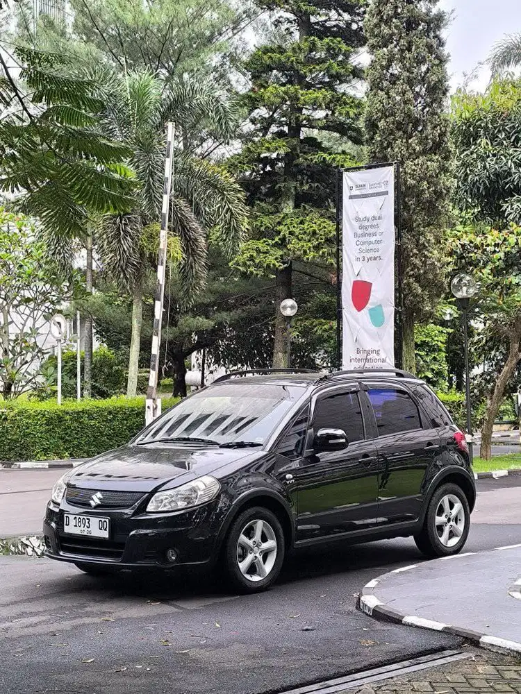 SUZUKI SX-4 // X-OVER 1.5 AT 2010 EX DOKTER