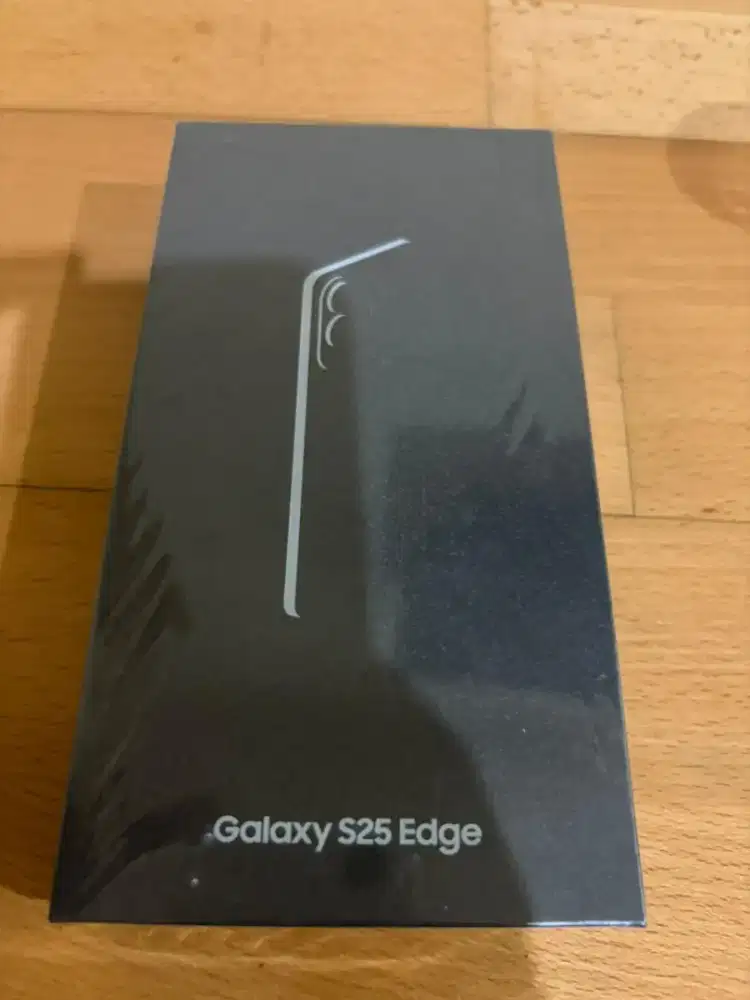 S25 edge like new