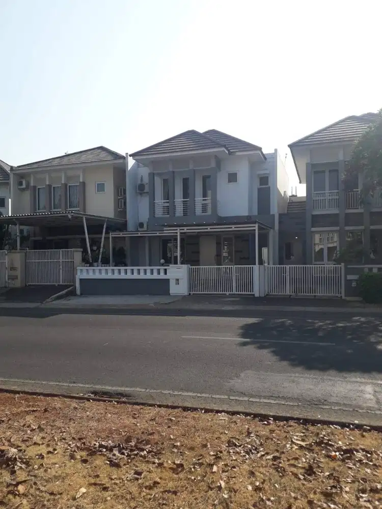 Dijual Rumah Kota Wisata Nego