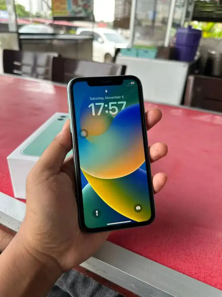 iPhone 11 256gb ibox