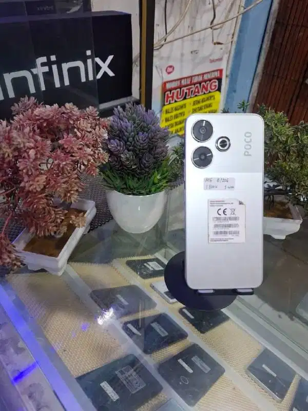 POCO M6 (8/256GB) – Cuma 1,8 Juta!