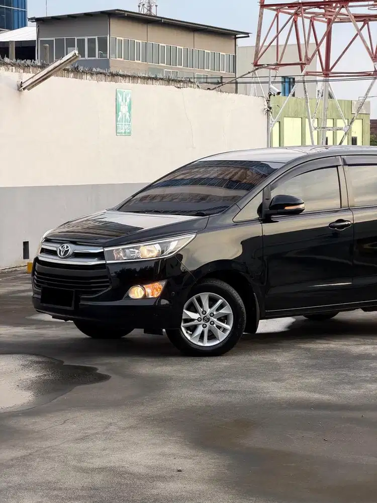 Toyota Innova Reborn V Diesel AT 2017