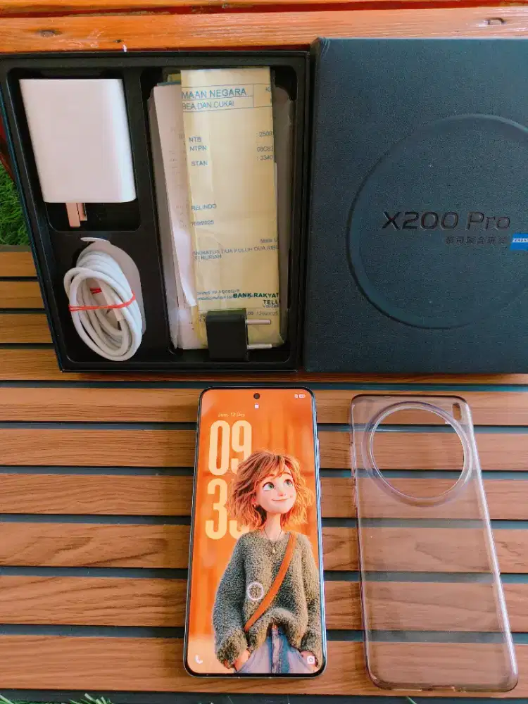 Vivo X200 Pro 5G 16/512 White Mulus Fullset Ori