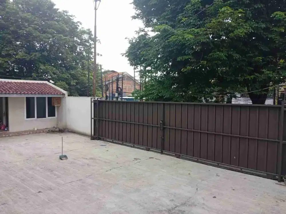 Di sewakan  Rumah usaha  berkelas,   di Jati mekar,   Bekasi.