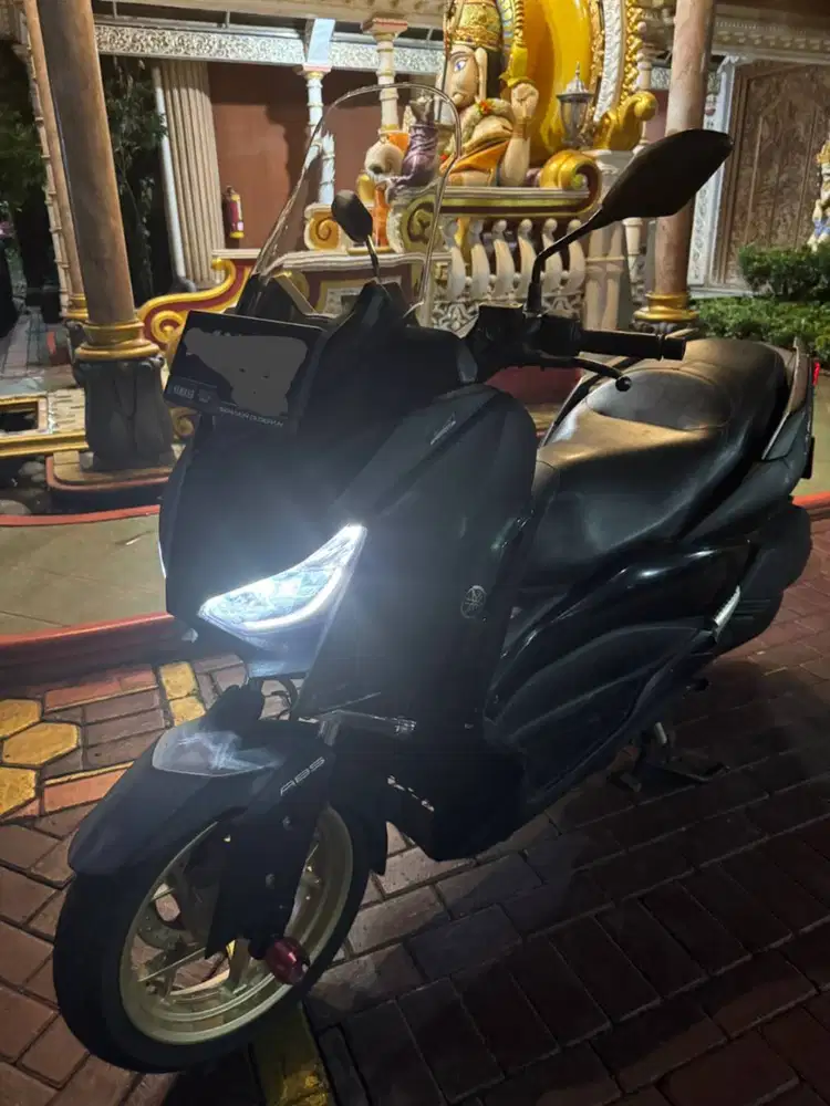 YAMAHA XMAX BLACK/HITAM 250 CC