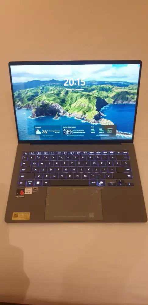 Laptop Asus Zenbook A14, RAM 16 Drive 512 GB ARM snapdragon UX3407Q