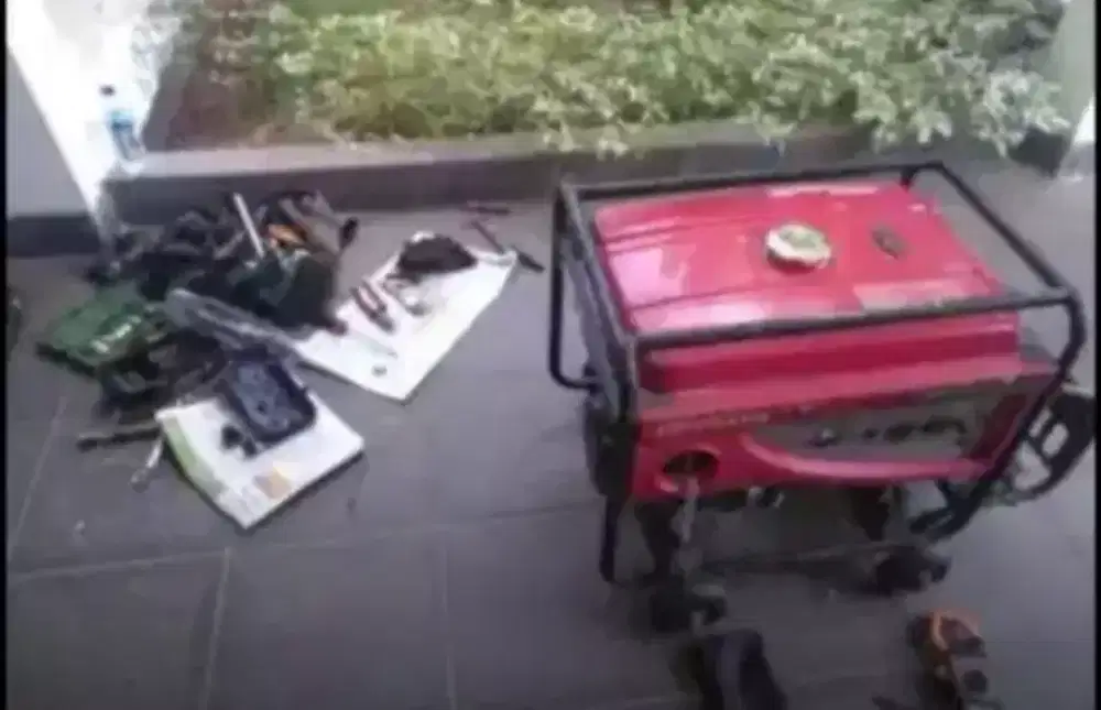 Perbaikan Service Genset Kompresor Molen