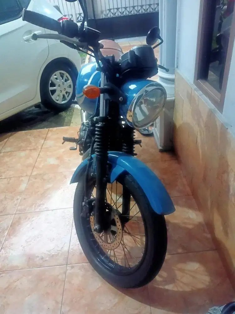 Jual Motor Kawasaki W175 SE ( Pemakaian tangan pertama ) bungkus COD