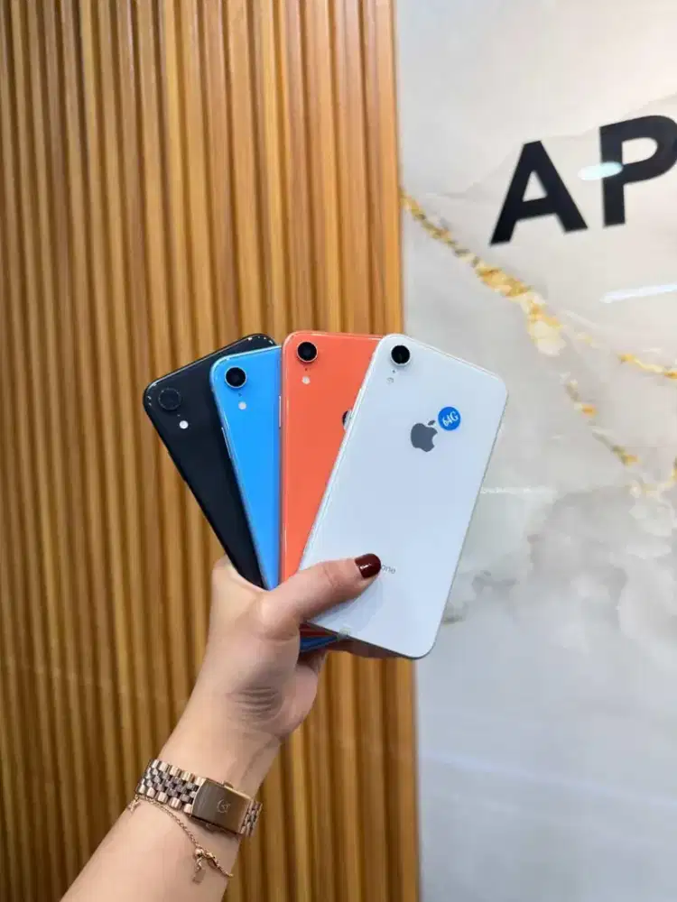 iPhone Xr 64 & 128 GB