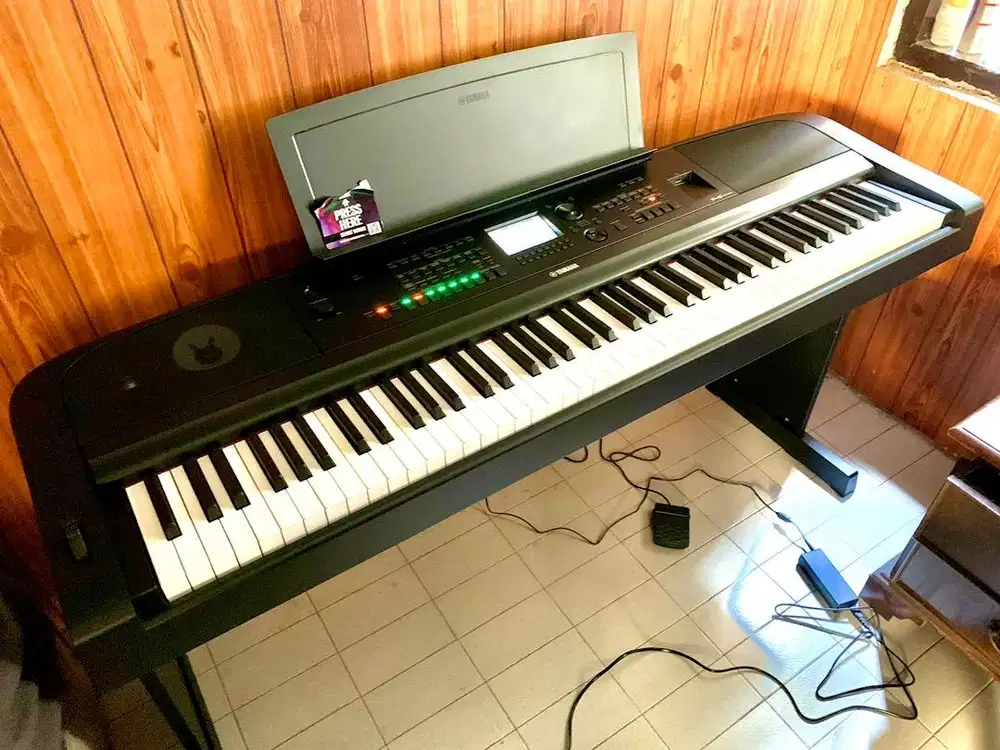 Piano digital yamaha dgx 670