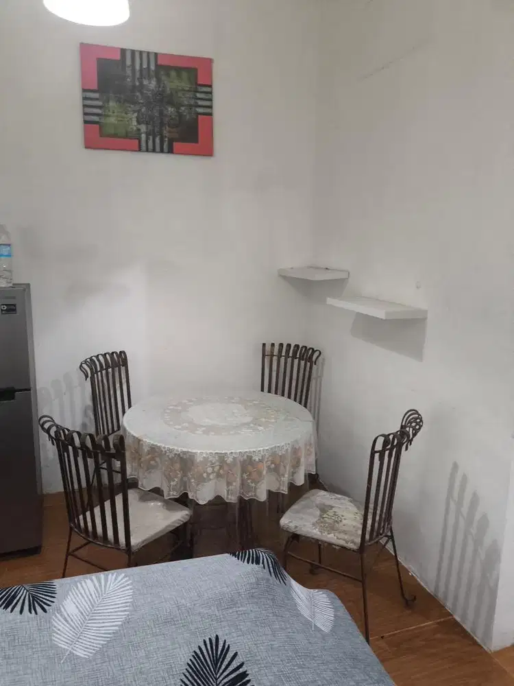 Meja makan set murah