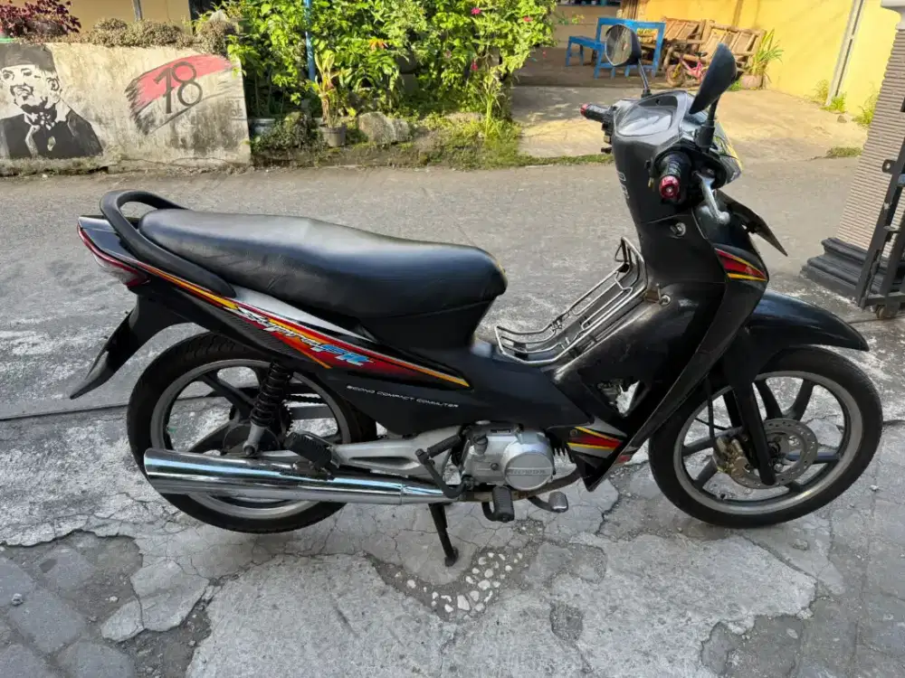 Supra fit bagasi thn 2005 plat AB kota