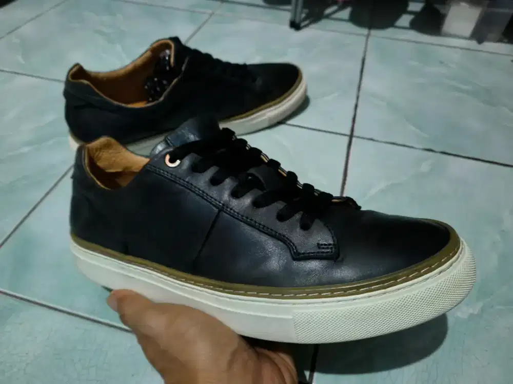 Sepatu Kulit Eropa Tandy size 44 Bukan Sperry Fred Perry Bally