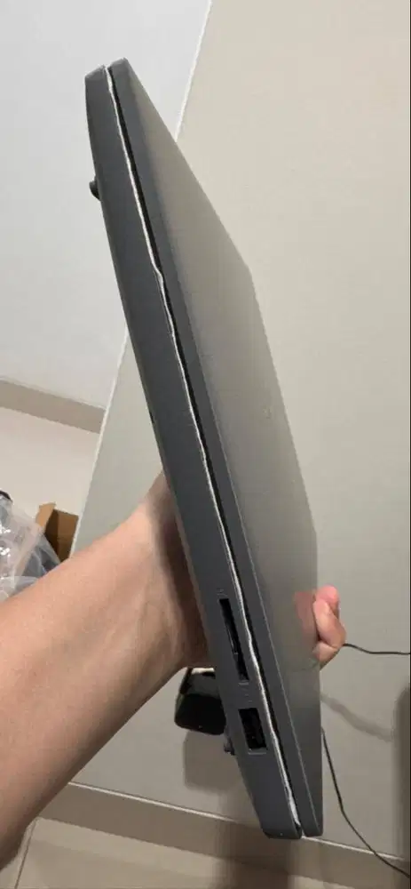 Lenovo LOQ Essential - 8UID ( Ex Display Unit Mulus 100% )