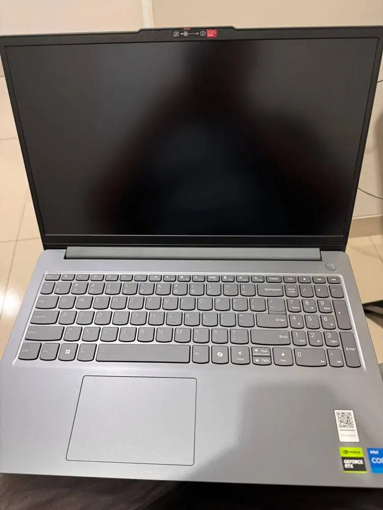 Lenovo LOQ Essential - 8UID ( Ex Display Unit Mulus 100% )