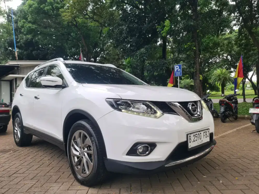 LOW KM 65rb! NISSAN XTRAIL 2.5 AT 2015