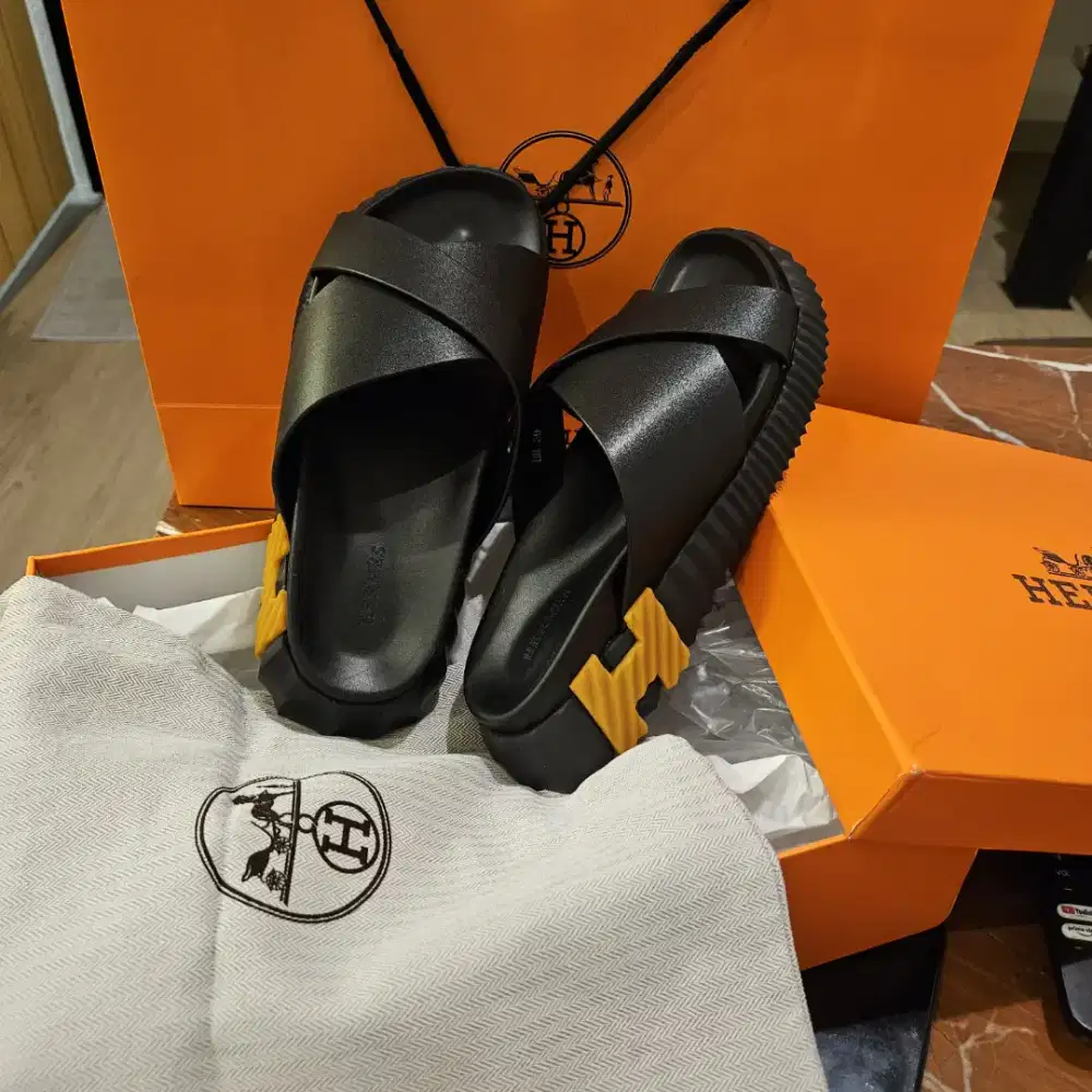Jual sandal pria Hermes new