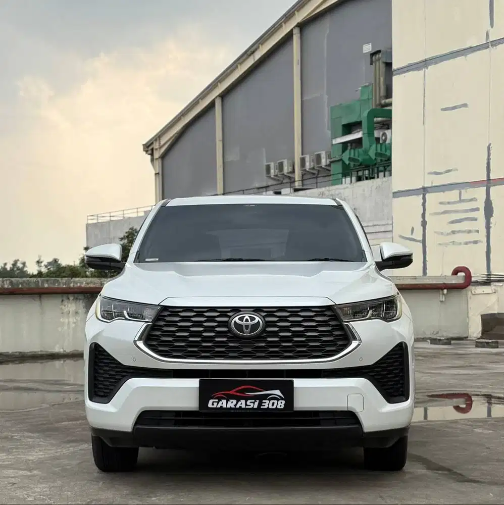 Toyota Innova Zenix 2.0 V CVT