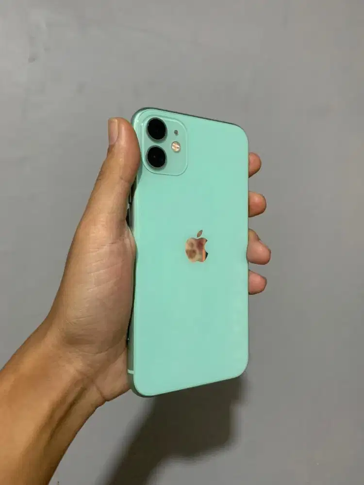 Iphone 11 128gb fullset allop no minus mulus! Nego tipis !