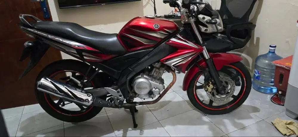 Yamaha Vixion Old Tahun 2011 Warna Merah